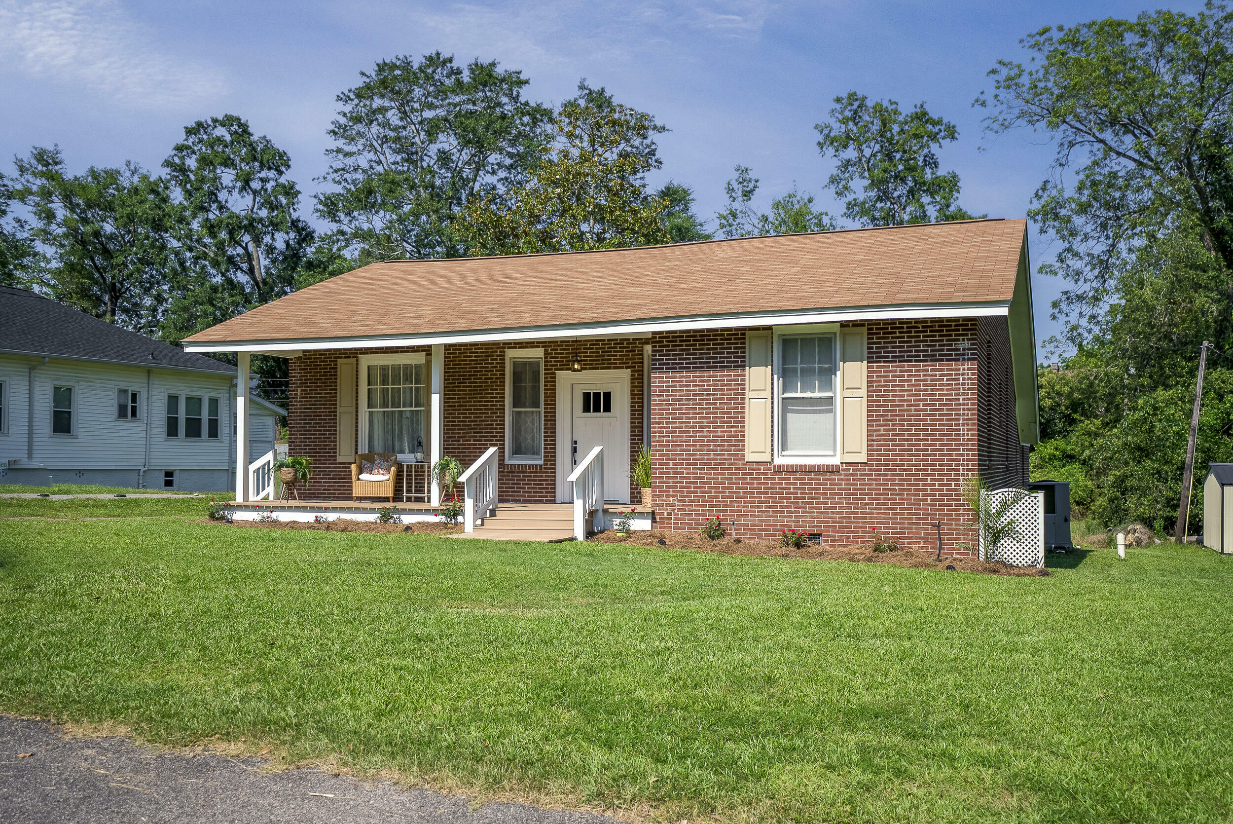 Property Photo: 215 Church Street SC 29824