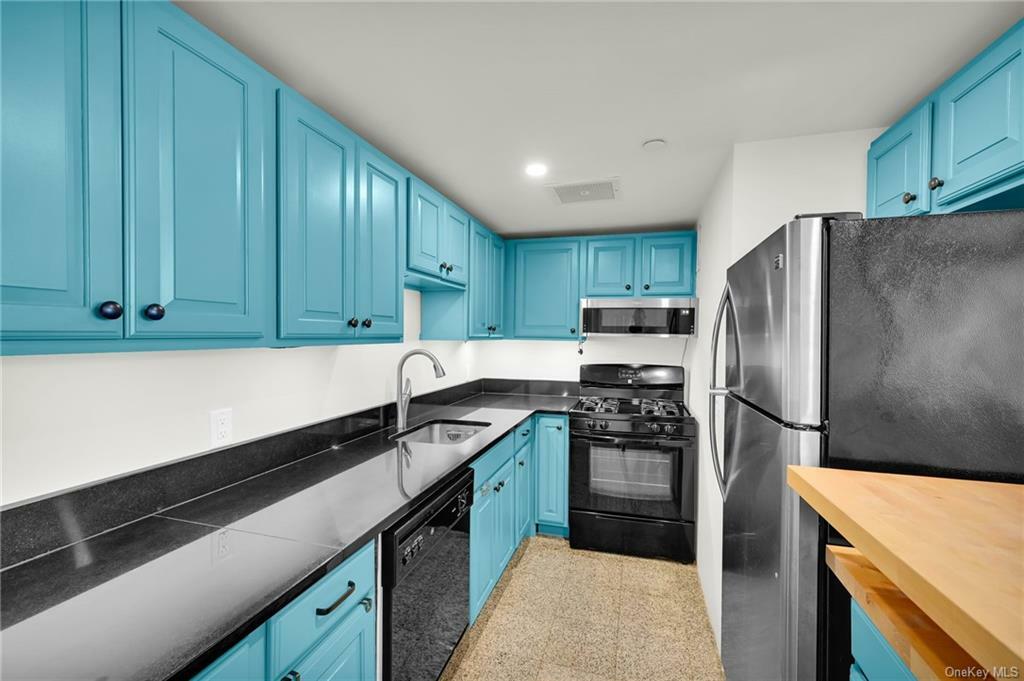 Property Photo:  70 Johnes Street 222E  NY 12550 