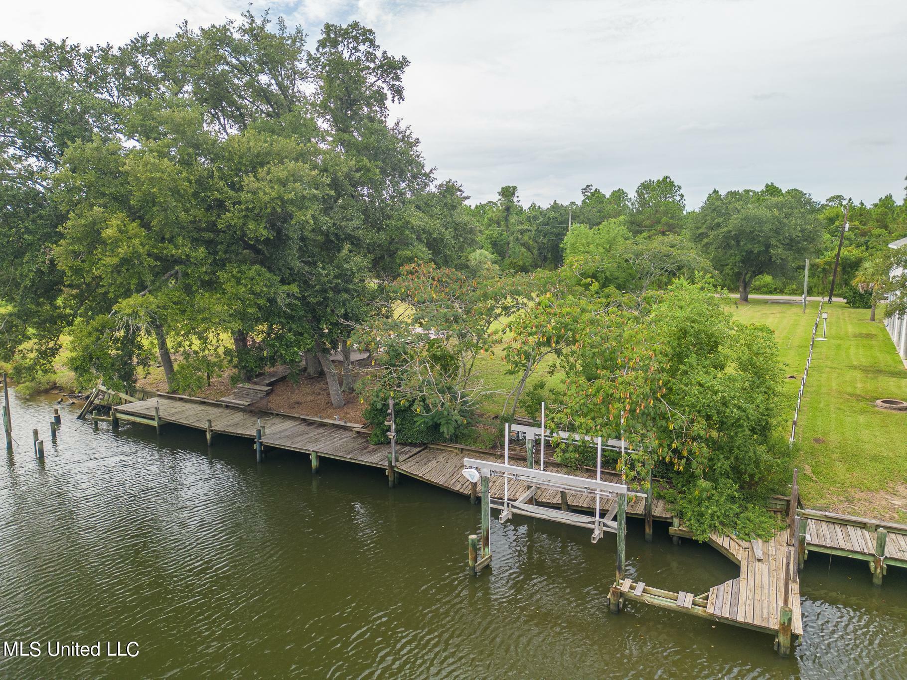 Property Photo:  128 Mimosa Street  MS 39571 