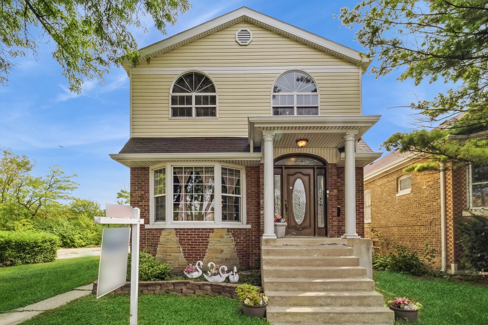 Property Photo:  5323 N Austin Avenue  IL 60630 