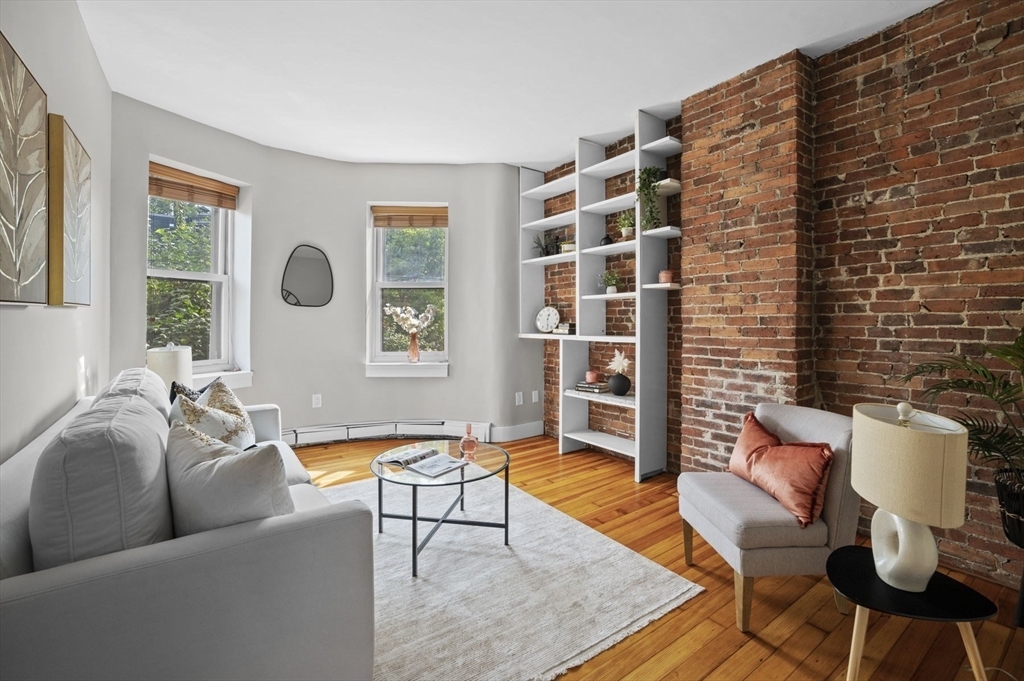 Property Photo: 34 Beacon St 2 MA 02150