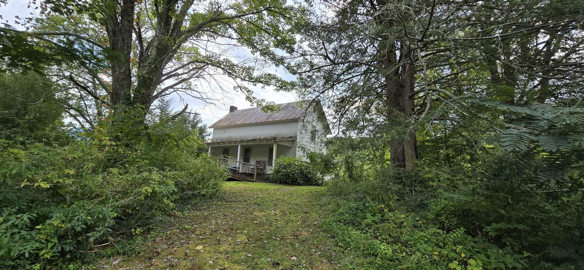 Property Photo:  2104 Berry Clark Drive  TN 37738 