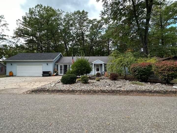 Property Photo: 115 Sheridan Drive MI 48651