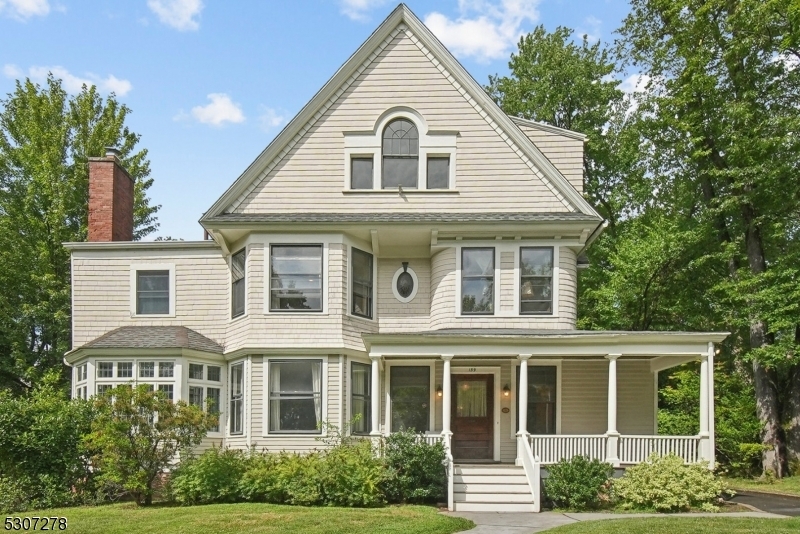 Property Photo:  139 Turrell Ave  NJ 07079 