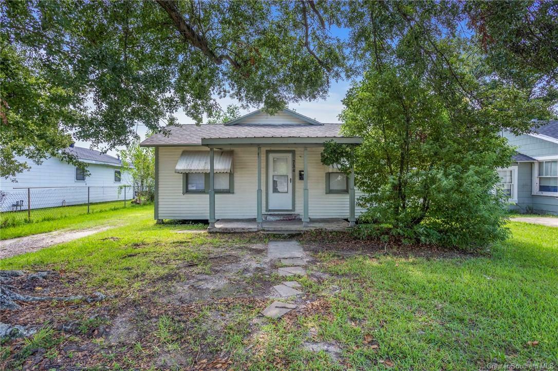 Property Photo:  734 18th Street  LA 70601 