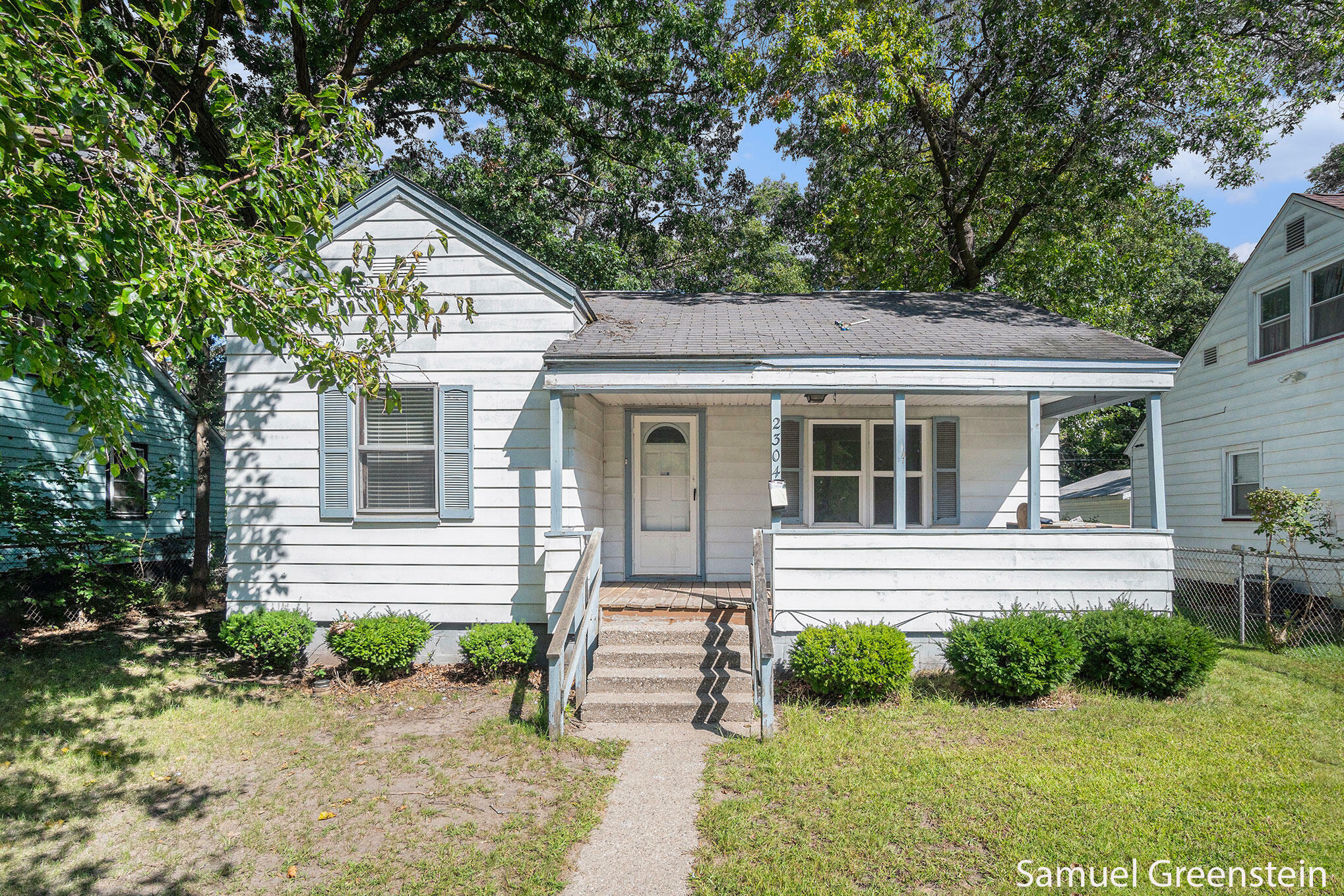 Property Photo:  2304 Howden Street  MI 49444 