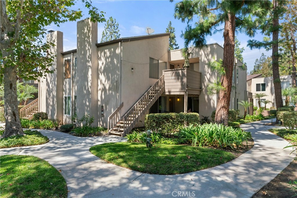 Property Photo:  1300 Cabrillo Park Drive B  CA 92701 