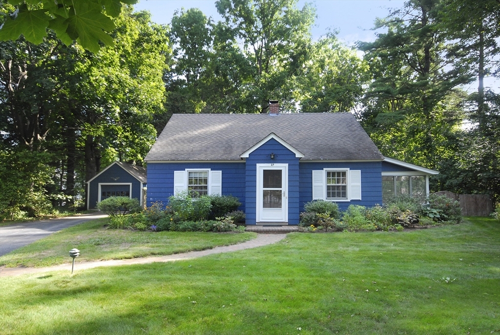 Property Photo:  29 Munroe Pl  MA 01742 