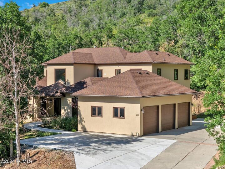 Property Photo:  422 S Maryfield Drive  UT 84108 