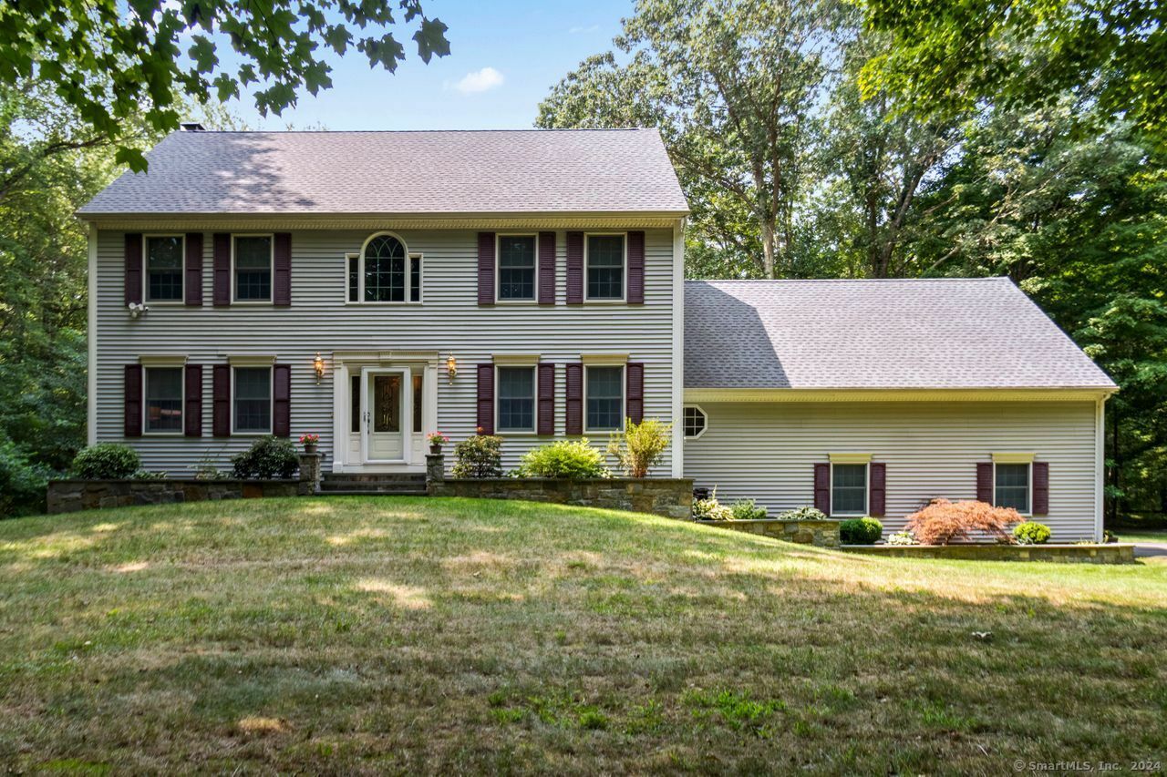 Property Photo:  817 West Pond Meadow Road  CT 06498 