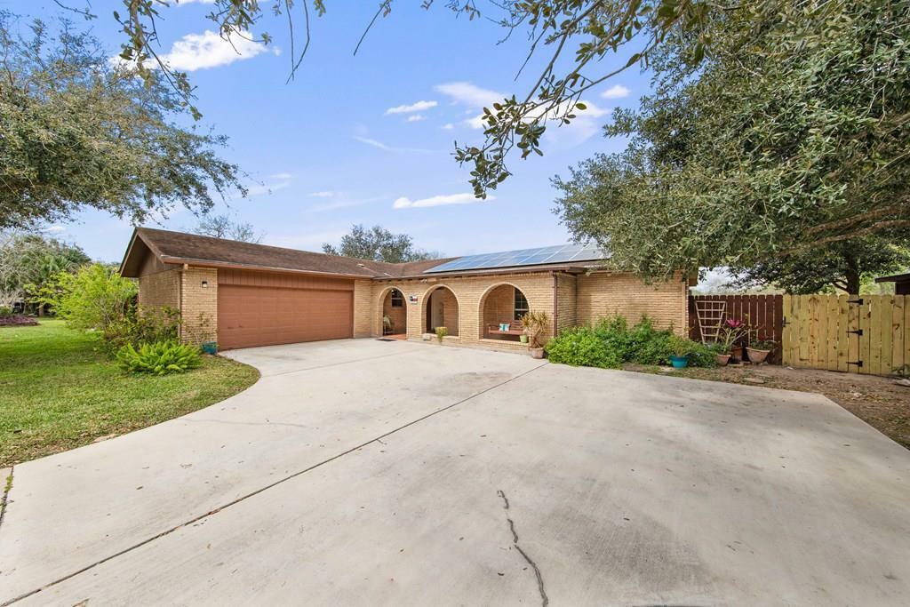 Property Photo:  206 E Resaca Dr  TX 78566 