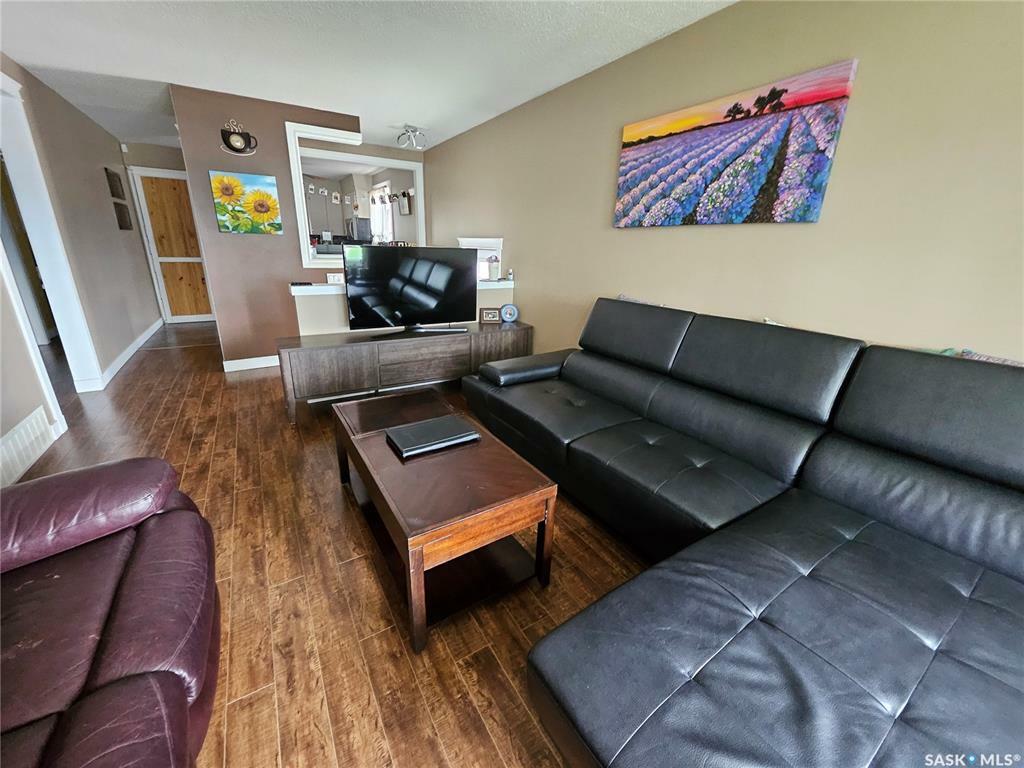 Property Photo:  5730 2nd Avenue N  SK S4R 5M5 