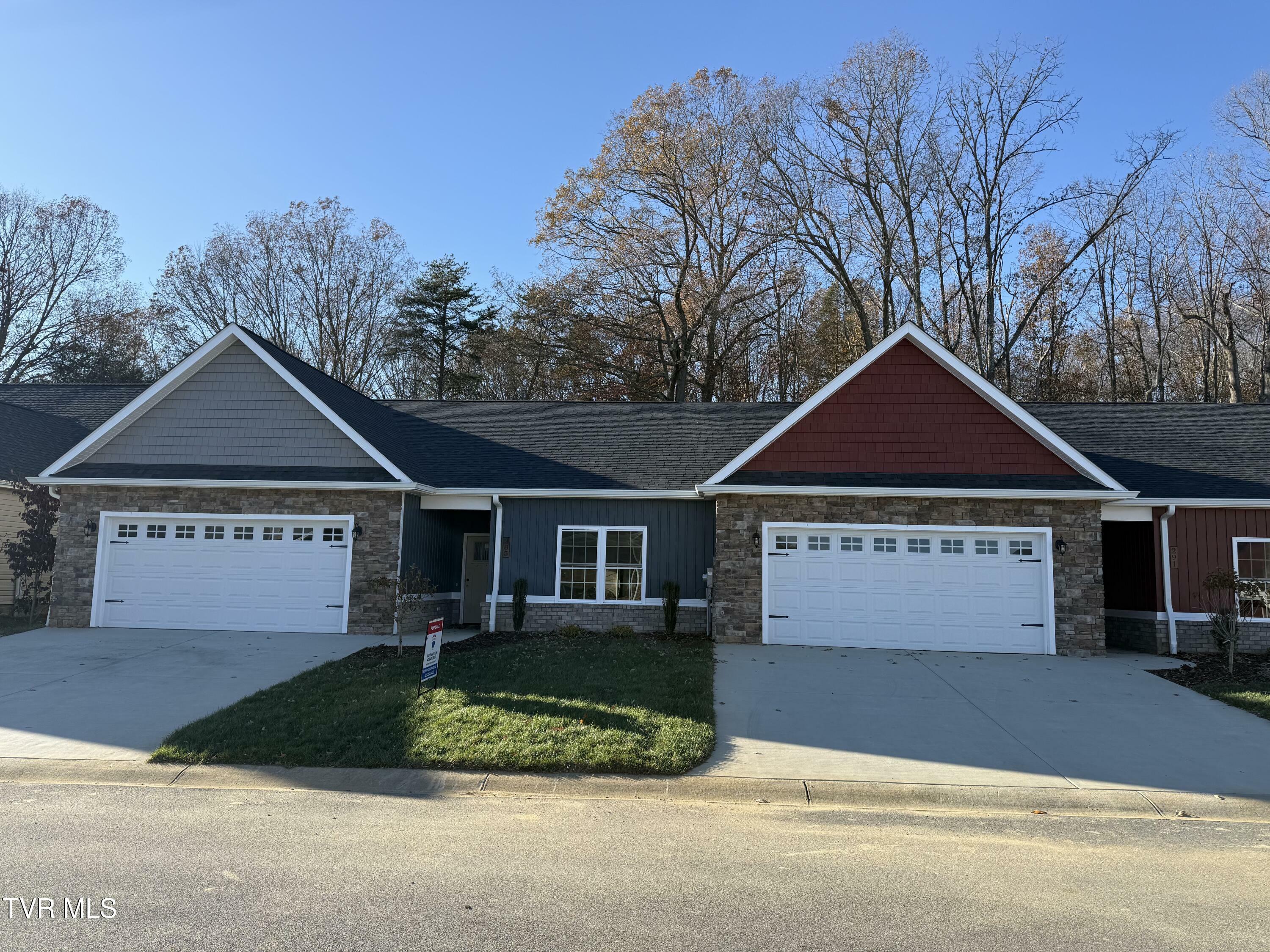 Property Photo:  303 Piper Glen  TN 37615 