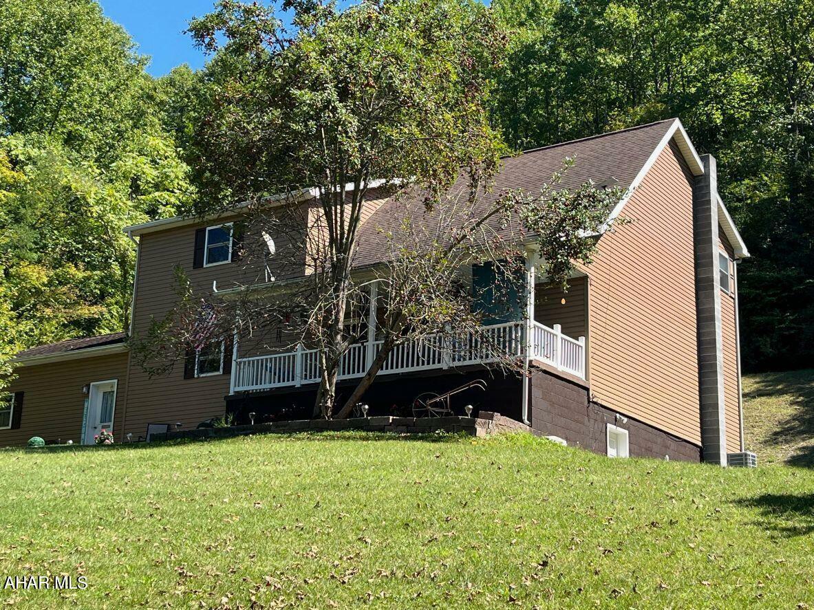 Property Photo:  4408 Black Valley Road  PA 15537 