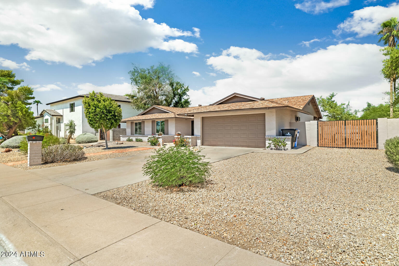 Property Photo:  4072 E Yucca Street  AZ 85028 