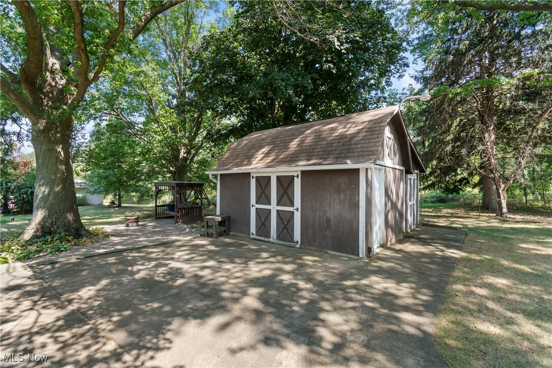 Property Photo:  6201 Grove Road  OH 44216 