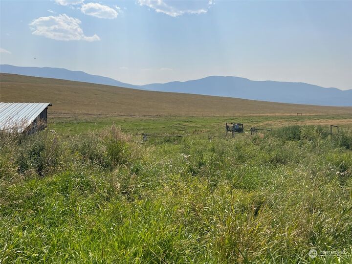 Property Photo:  1862  Havillah Road  WA 98855 