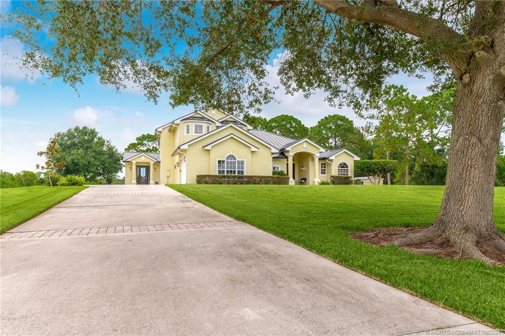 Property Photo:  2501 SW Buena Vista Drive  FL 34990 