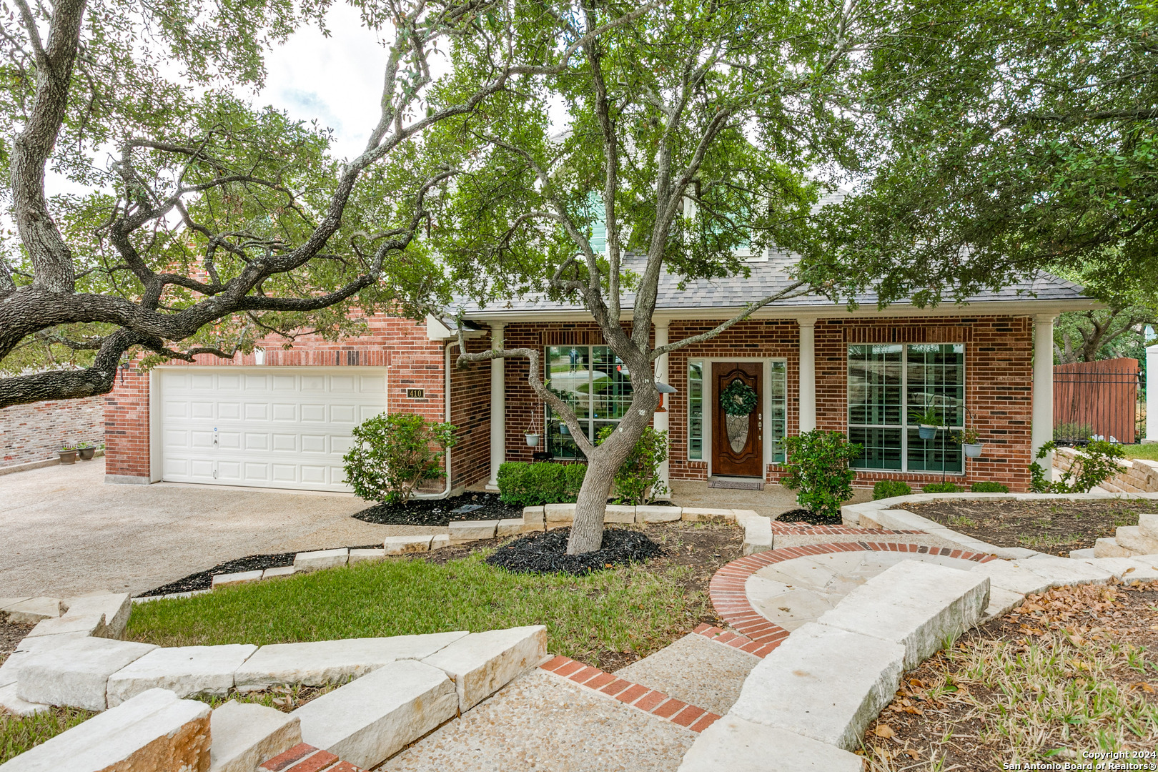 Property Photo:  410 Flintlock  TX 78260 