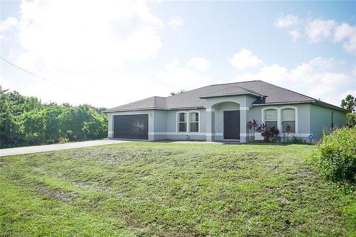 2511 20th St SW  Lehigh Acres FL 33976 photo