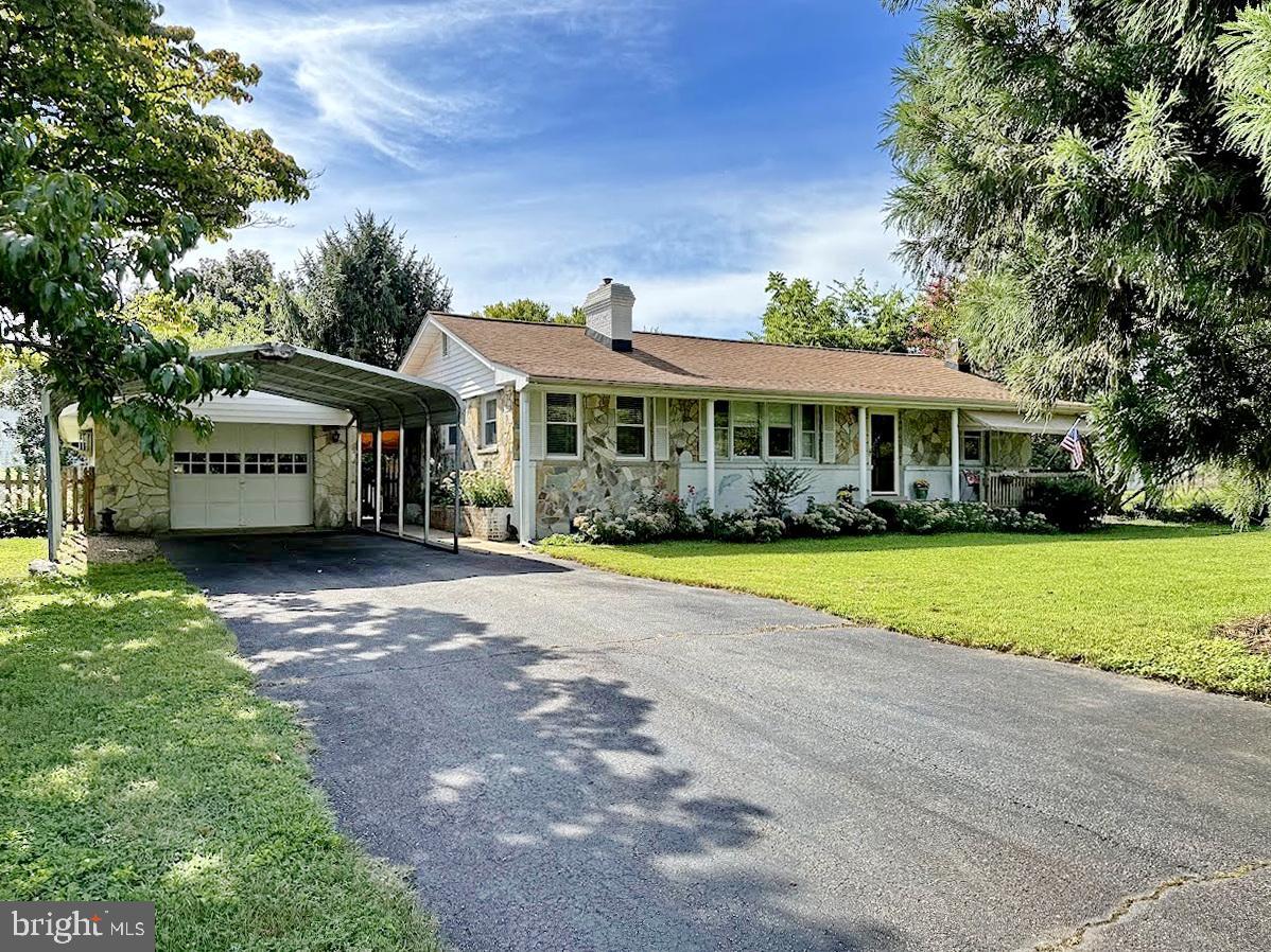 Property Photo: 270 W Potomac Drive VA 22443
