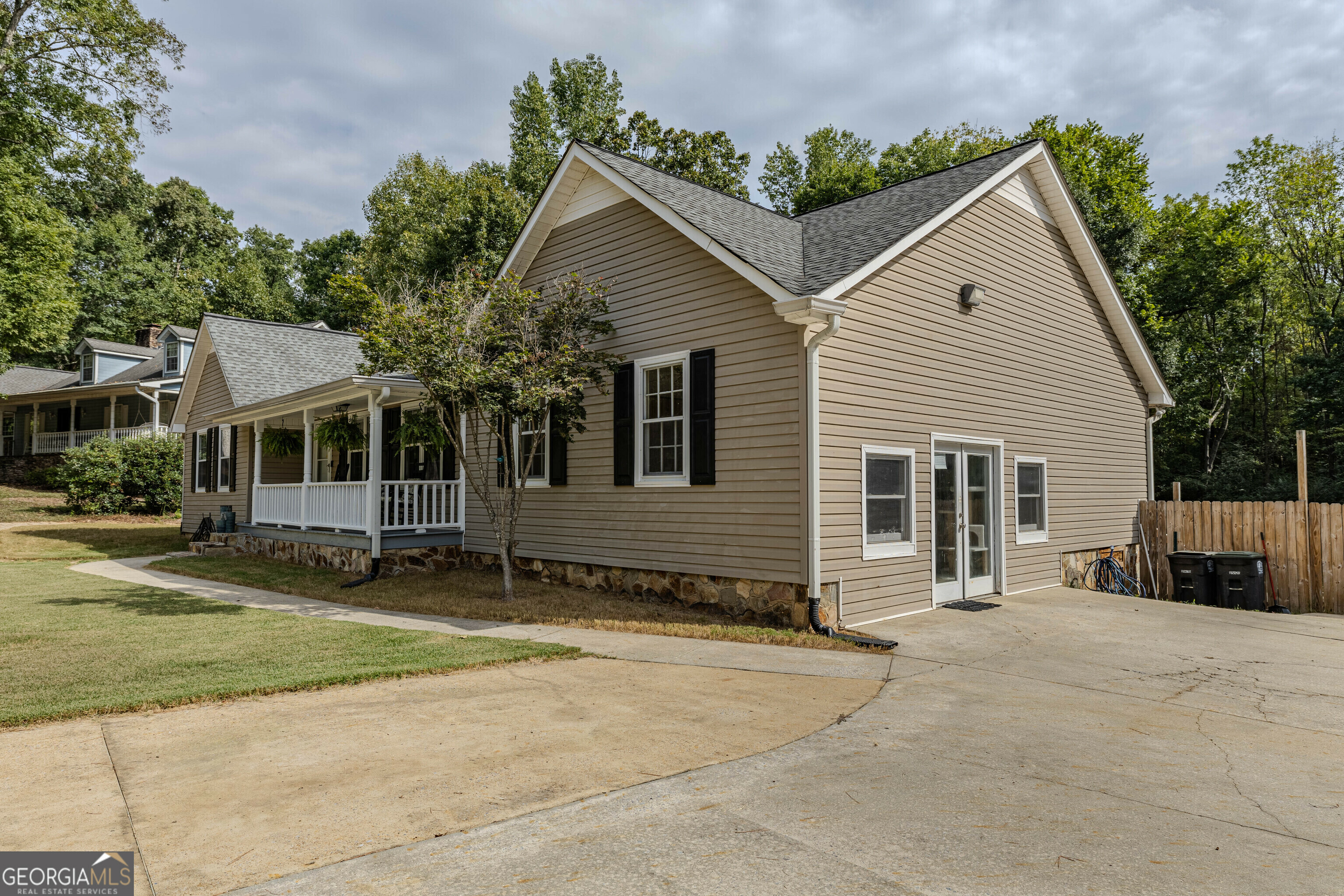 Property Photo:  9 Bennington Drive NW  GA 30165 