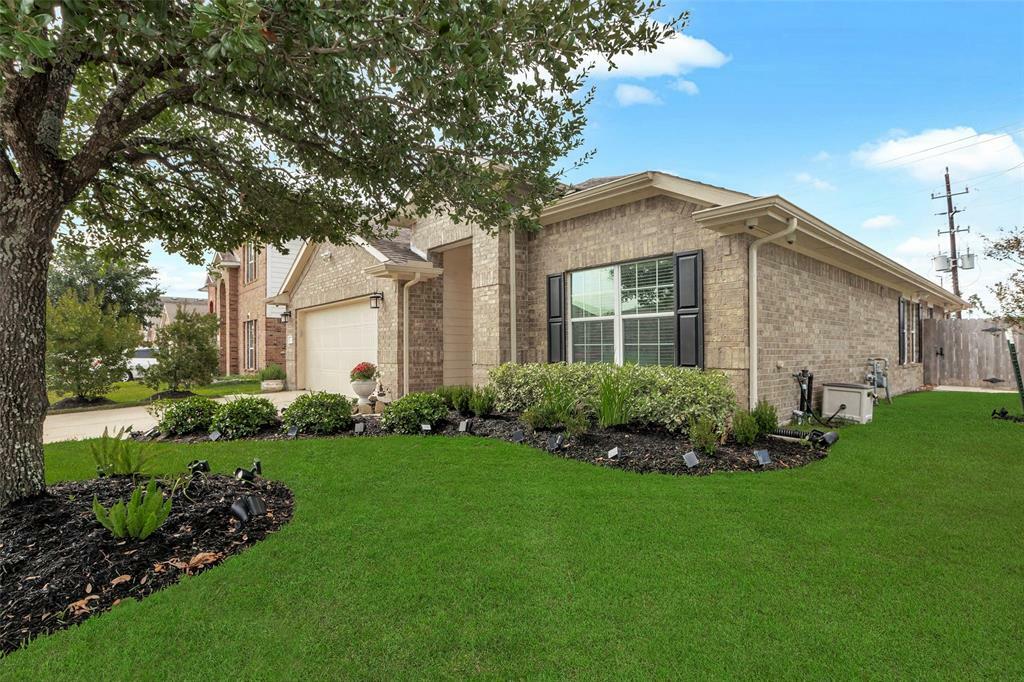 Property Photo:  28543 Lockeridge View Drive  TX 77386 