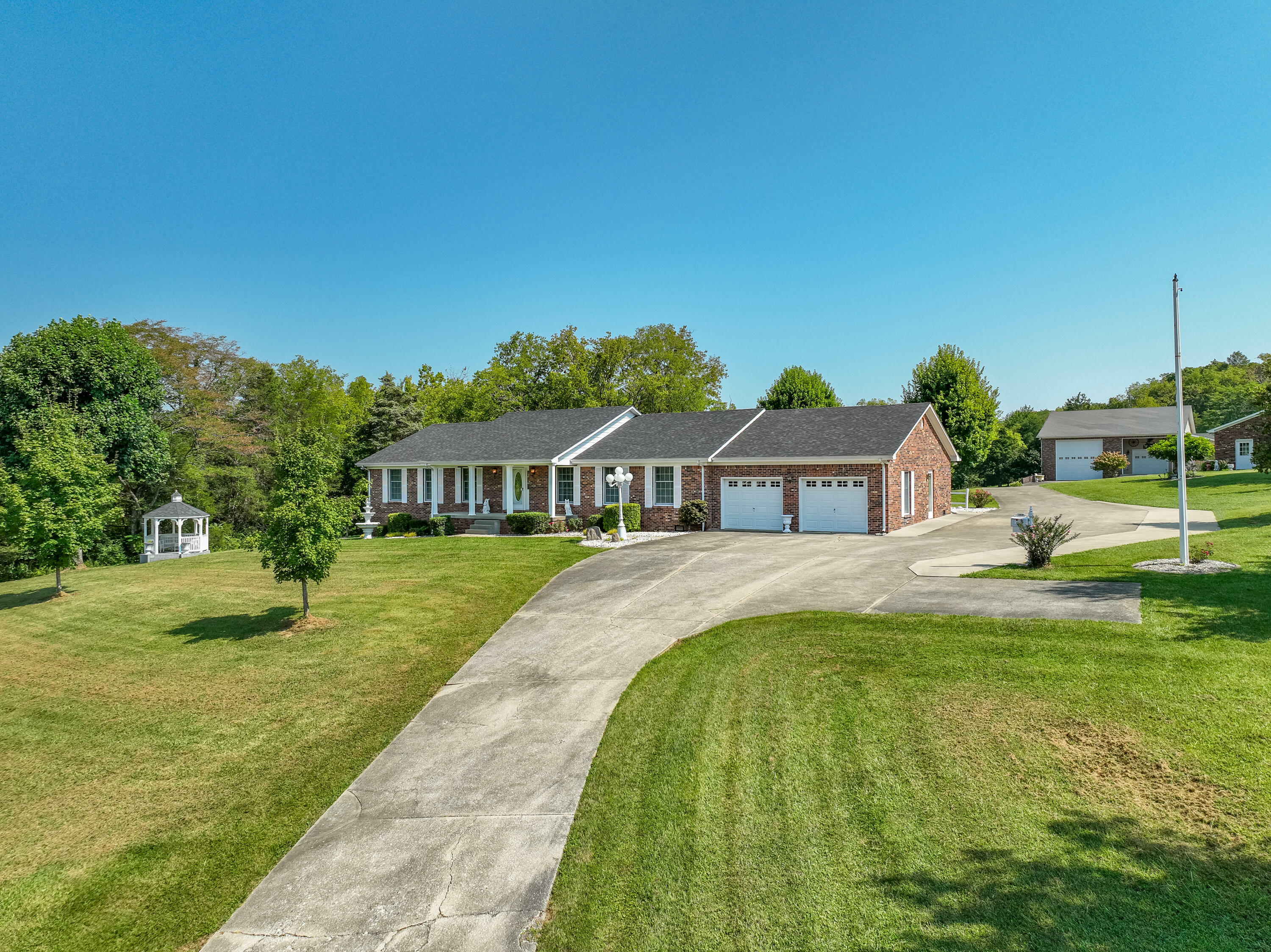 Property Photo:  2838 Paint Lick Road  KY 40461 