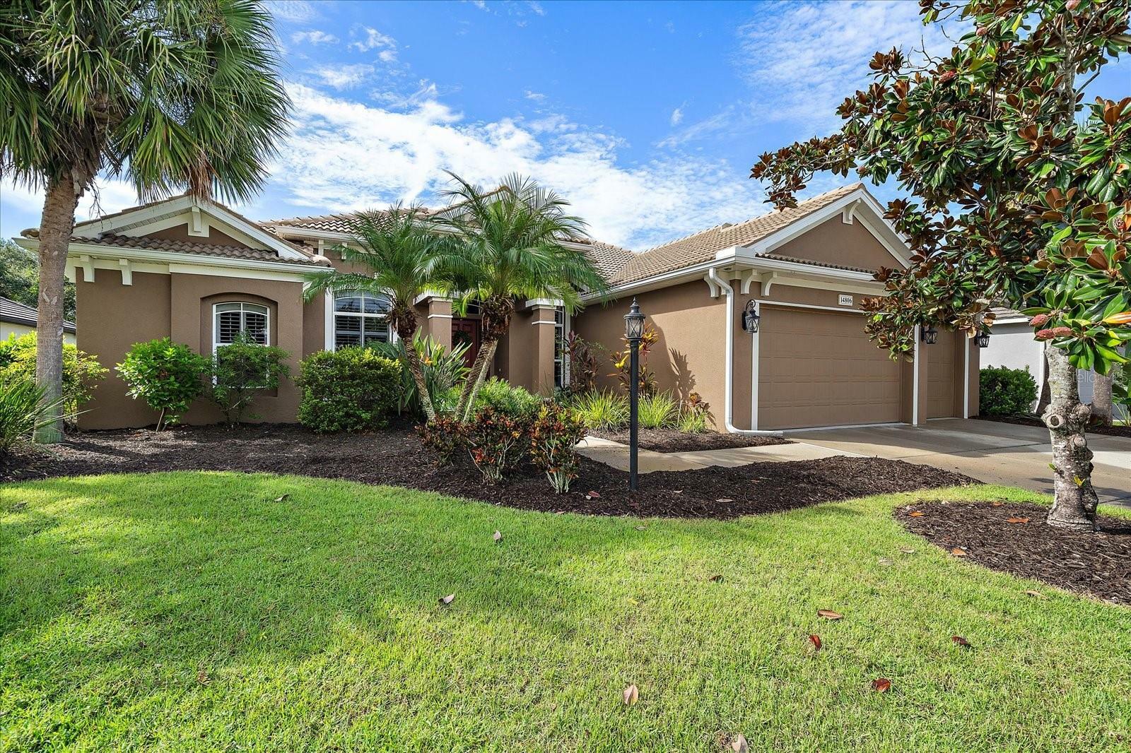 Property Photo:  14806 Sundial Place  FL 34202 