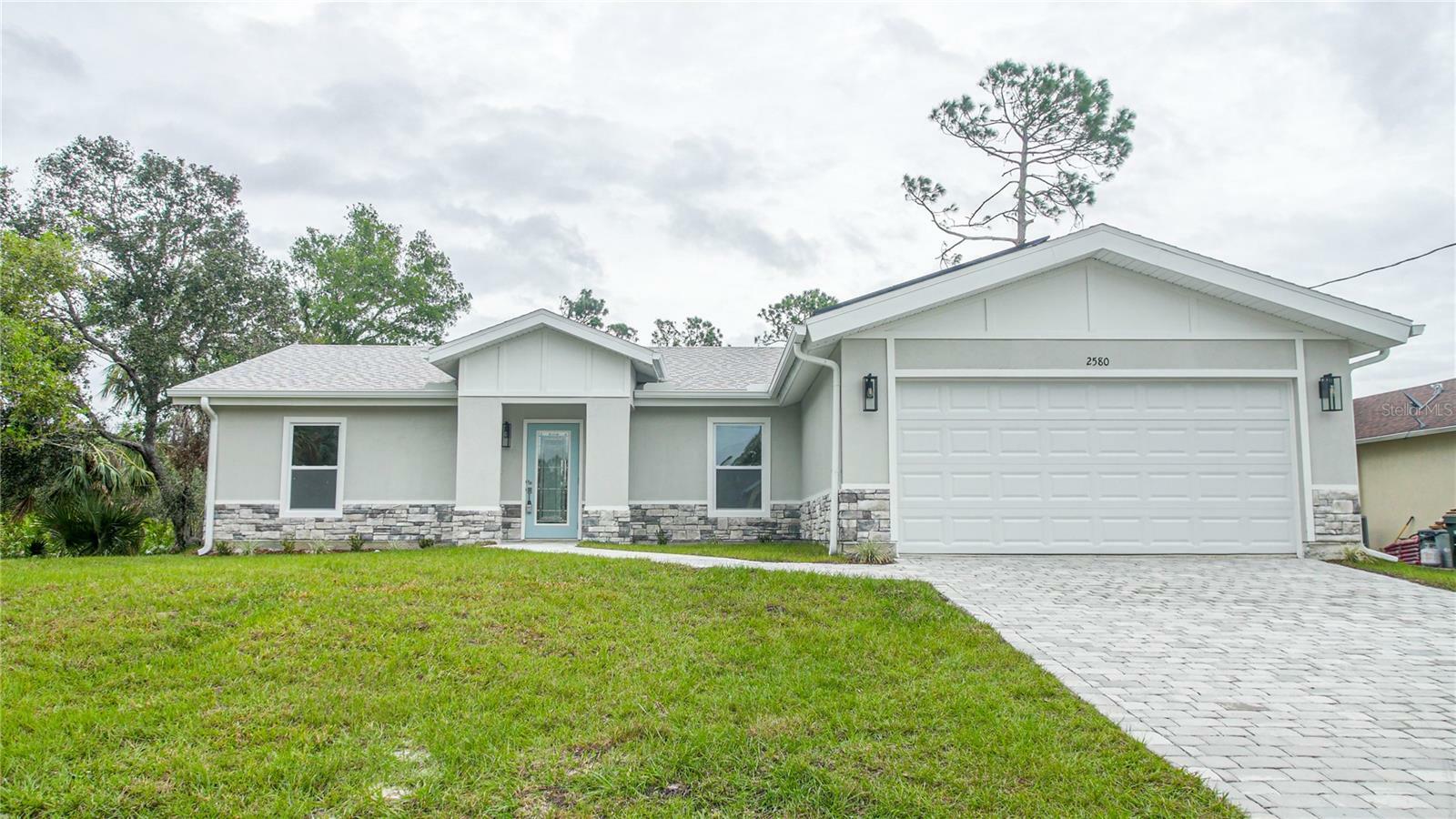 Property Photo:  8126 Chesebro Avenue  FL 34287 