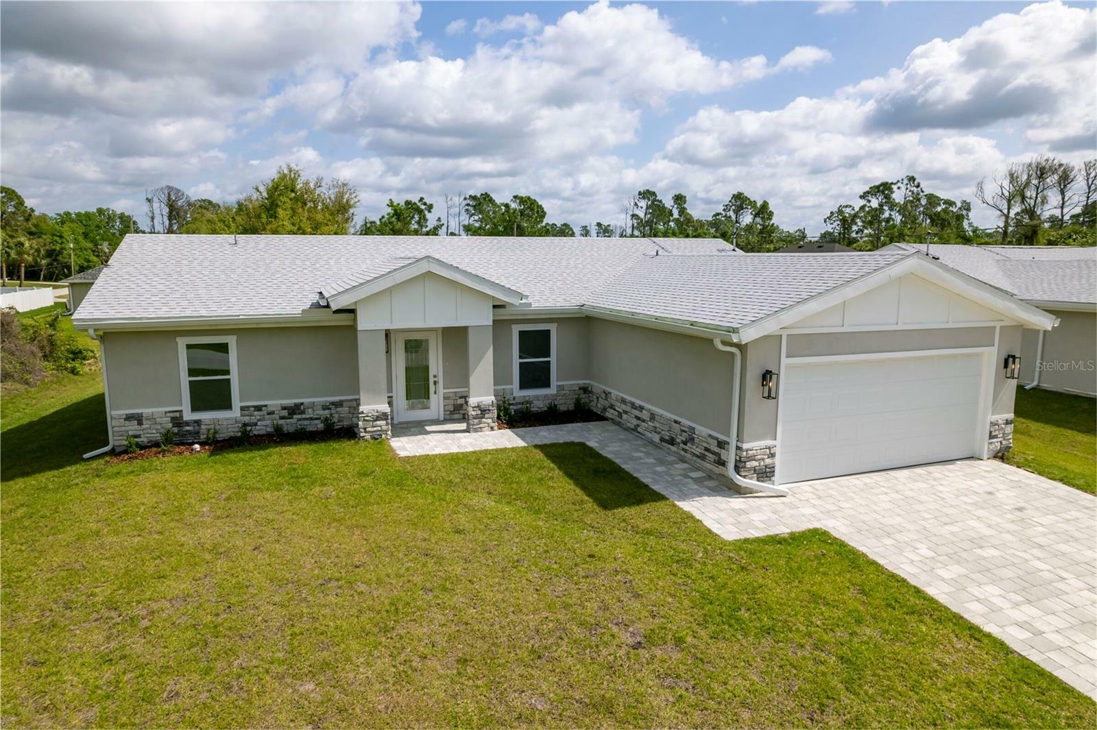 Property Photo: 8126 Chesebro Avenue FL 34287