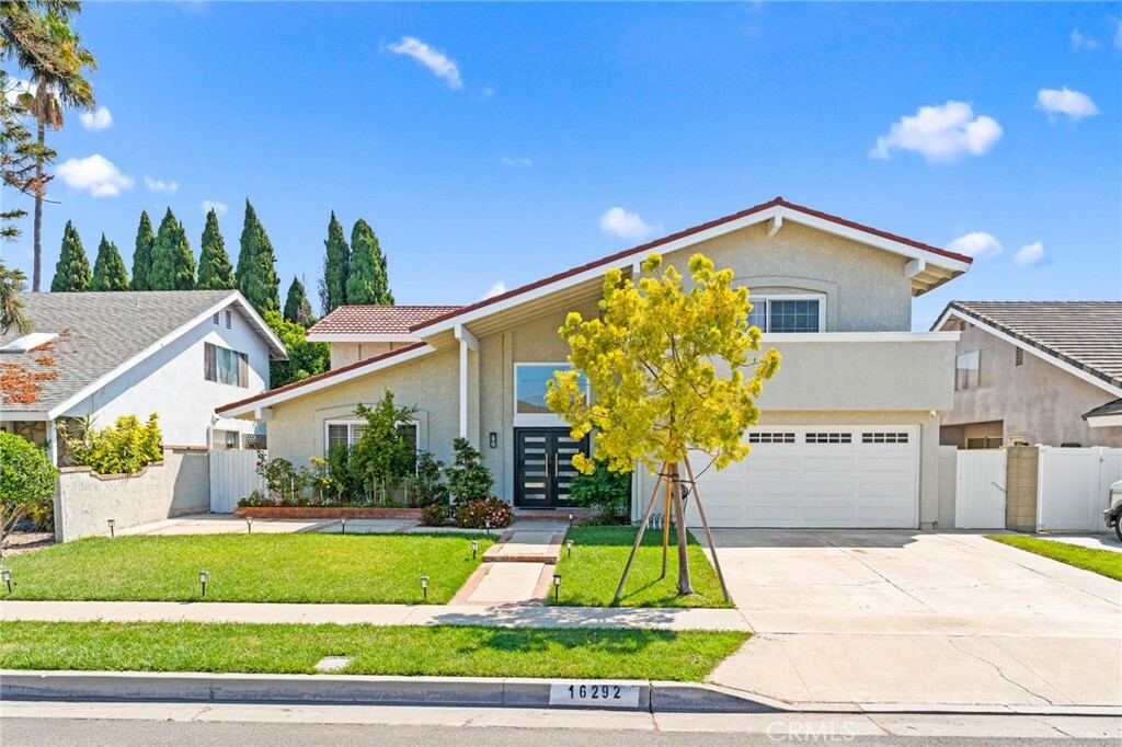 16292 Serenade Lane  Huntington Beach CA 92647 photo