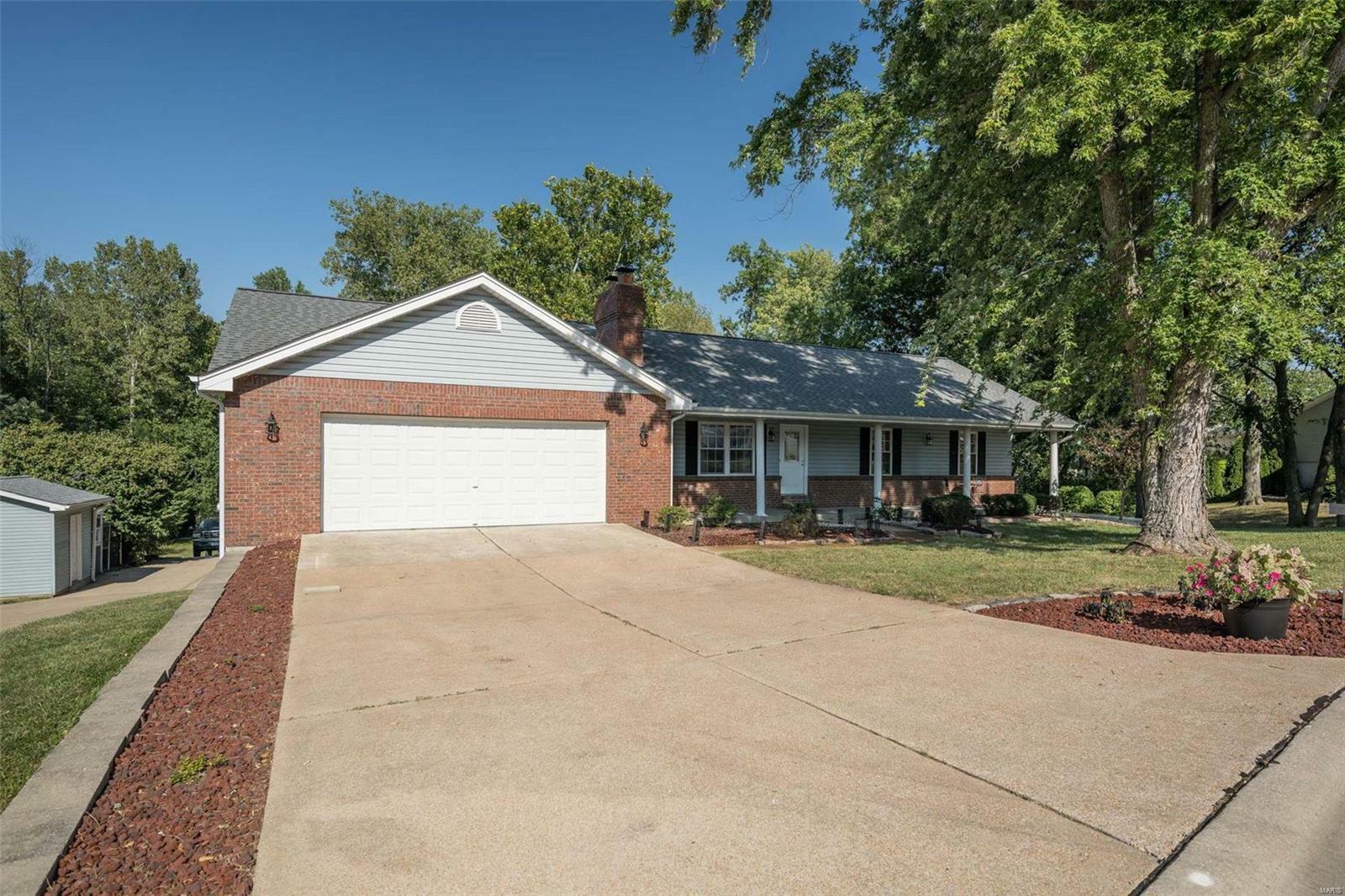 Property Photo:  600 Highfield Drive  MO 63304 