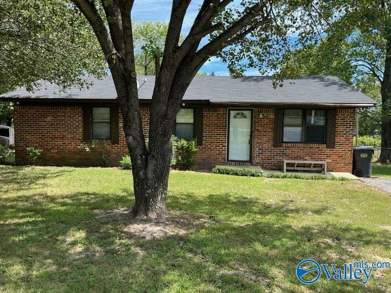 Property Photo:  675 New Center Road  AL 35640 