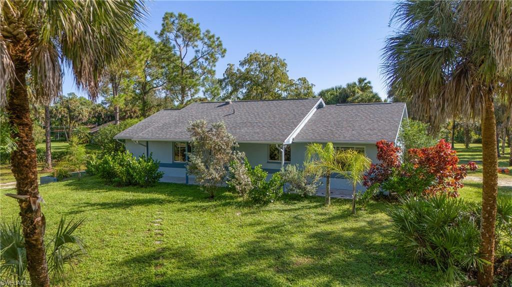 Property Photo:  620 18th St SE  FL 34117 