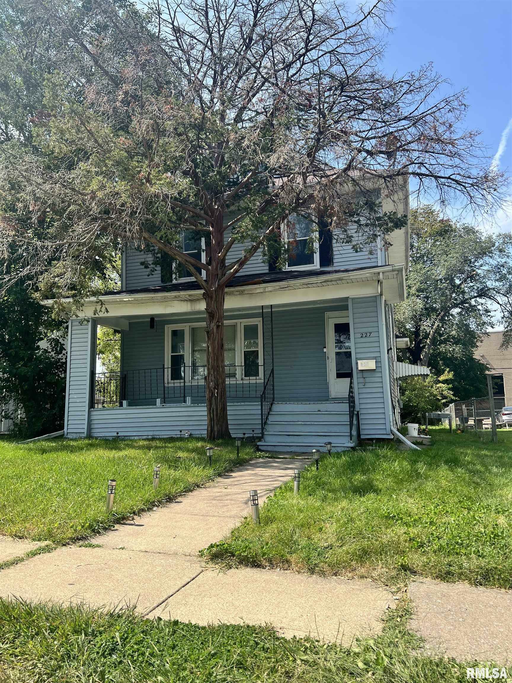 Property Photo:  227 38th Street  IL 61265 