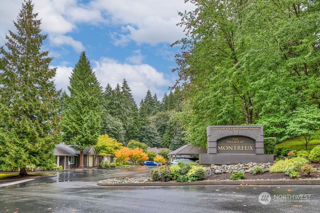 Property Photo:  5000 NW Village Park Drive C318  WA 98027 