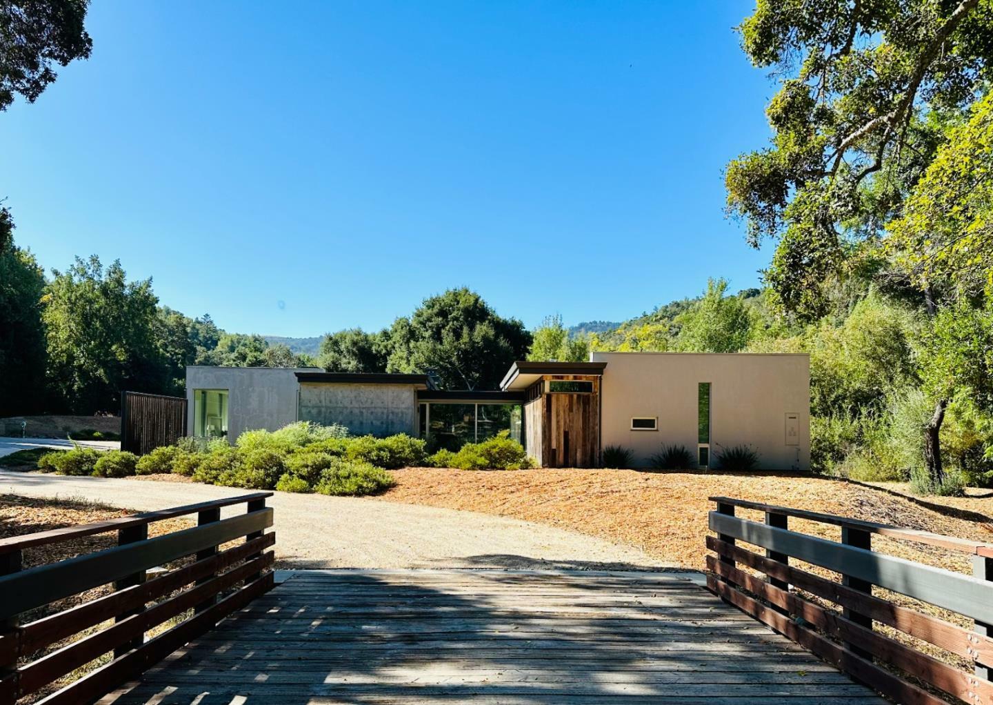 Property Photo:  805 Los Trancos Road  CA 94028 