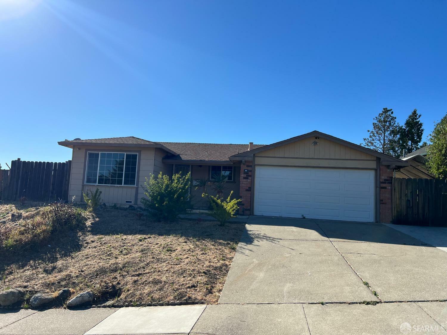 Property Photo:  821 Tradewind Lane  CA 94572 