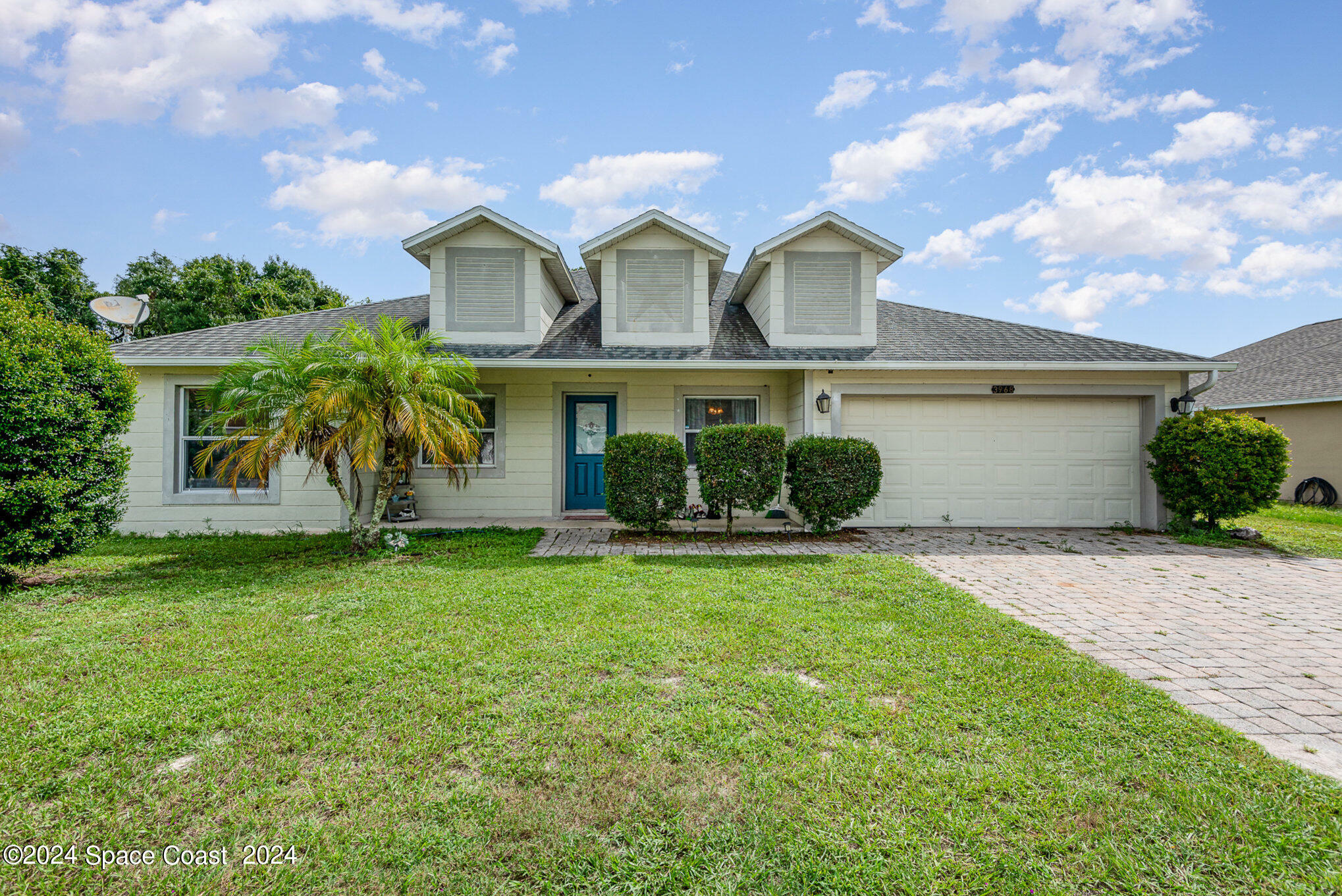 Property Photo:  3968 Rolling Hill Drive  FL 32796 