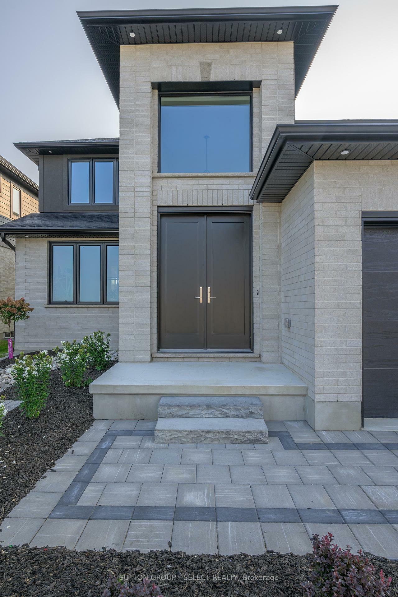 Property Photo:  118 Timberwalk Trail  ON N0M 2A0 