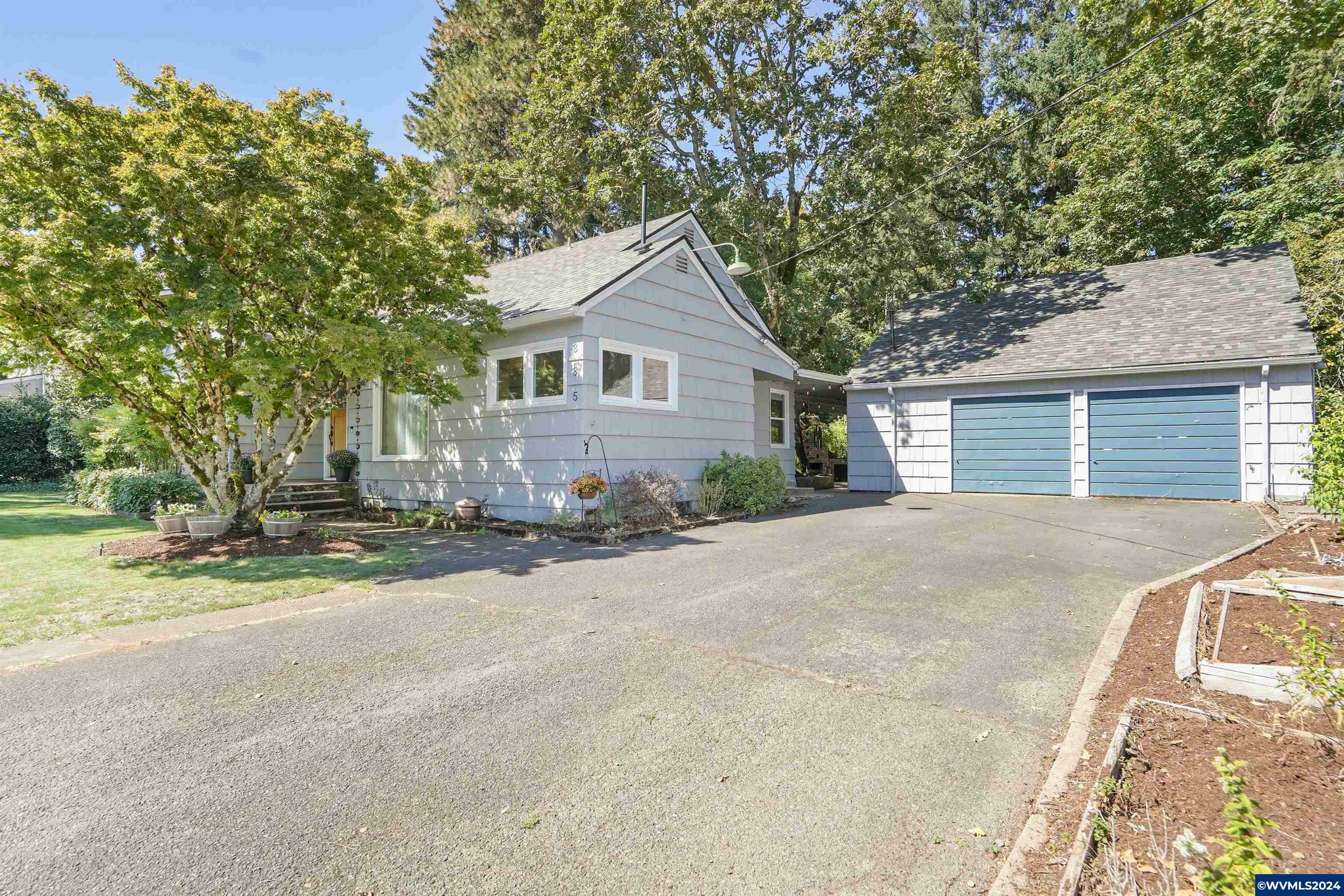 Property Photo:  885  Salem Heights Av S  OR 97302 