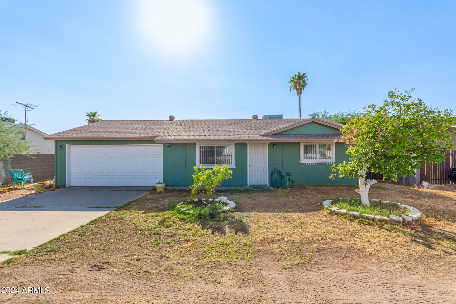 Property Photo:  1534 S Idaho Road  AZ 85119 