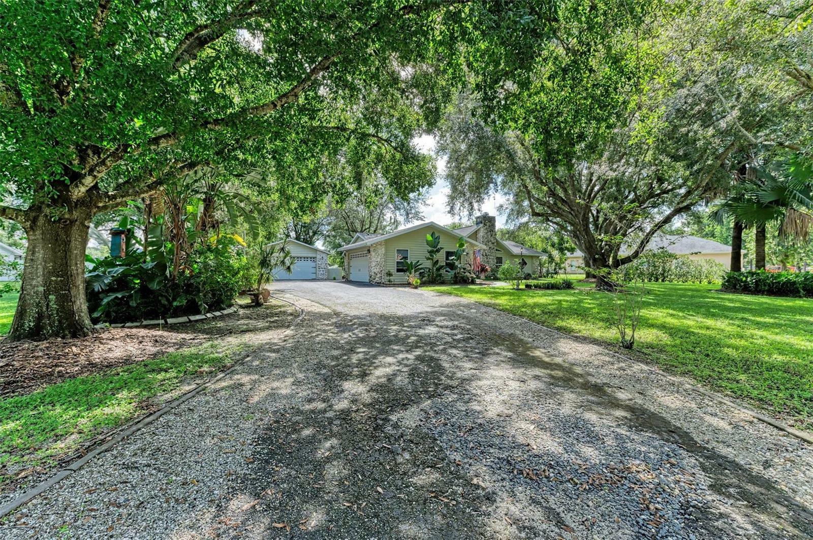 Property Photo:  907 136th Street E  FL 34212 