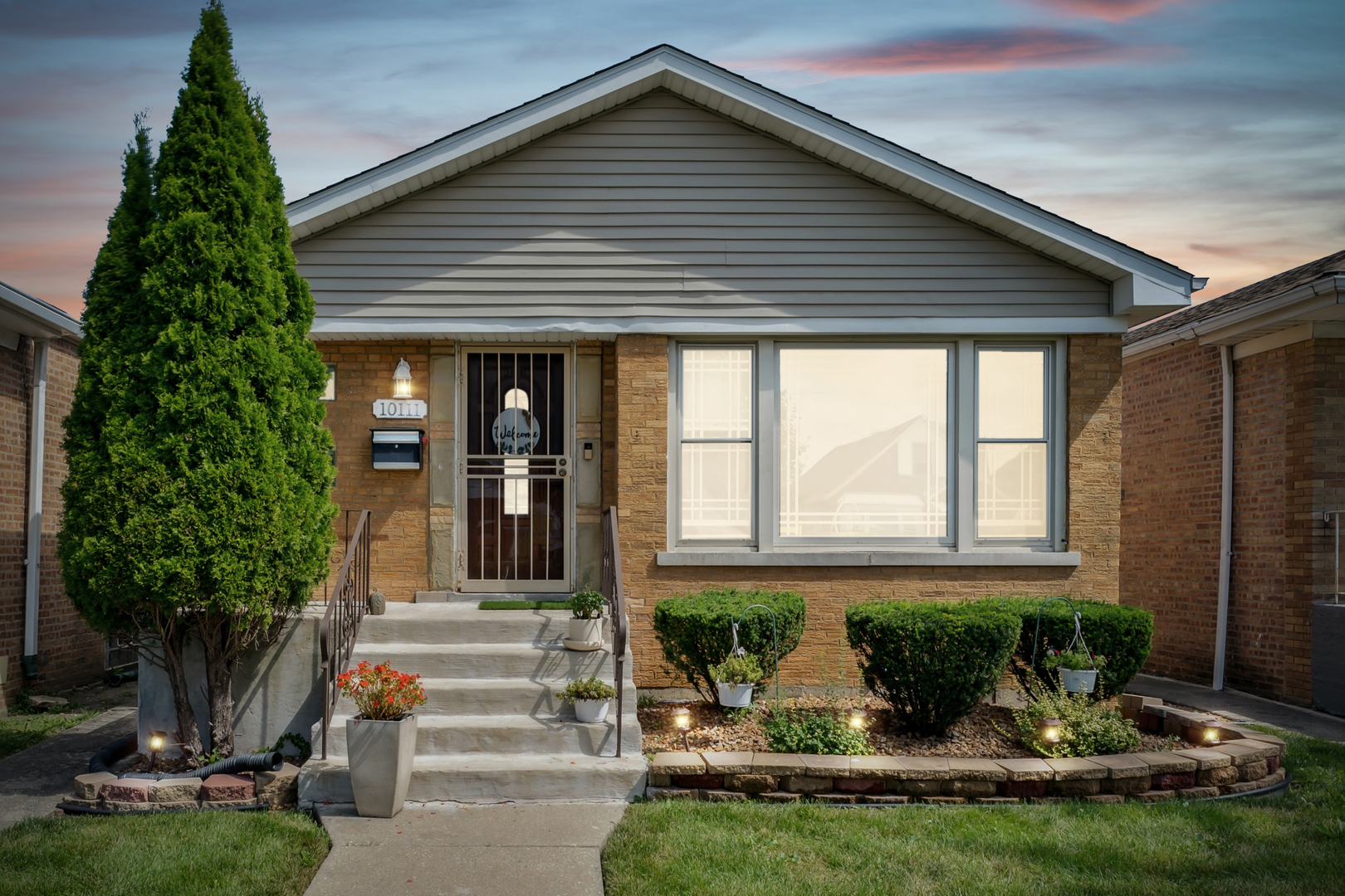 Property Photo:  10111 S Sangamon Street  IL 60643 