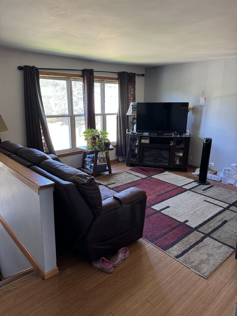 Property Photo:  116 Flagstaff Drive  IL 60440 