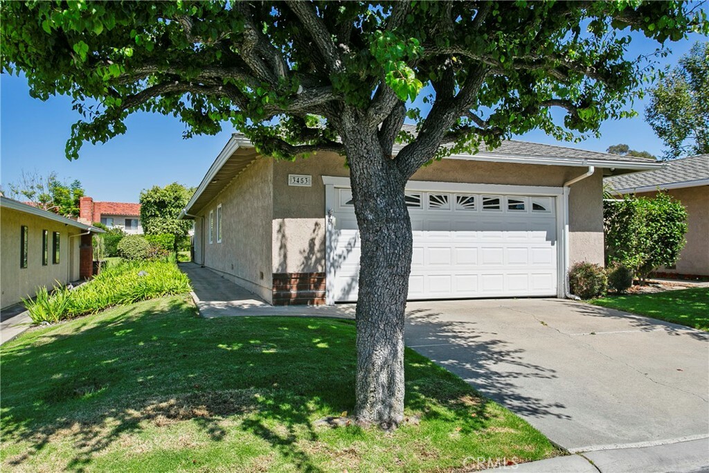 Property Photo: 3453 Paseo Flamenco CA 92672