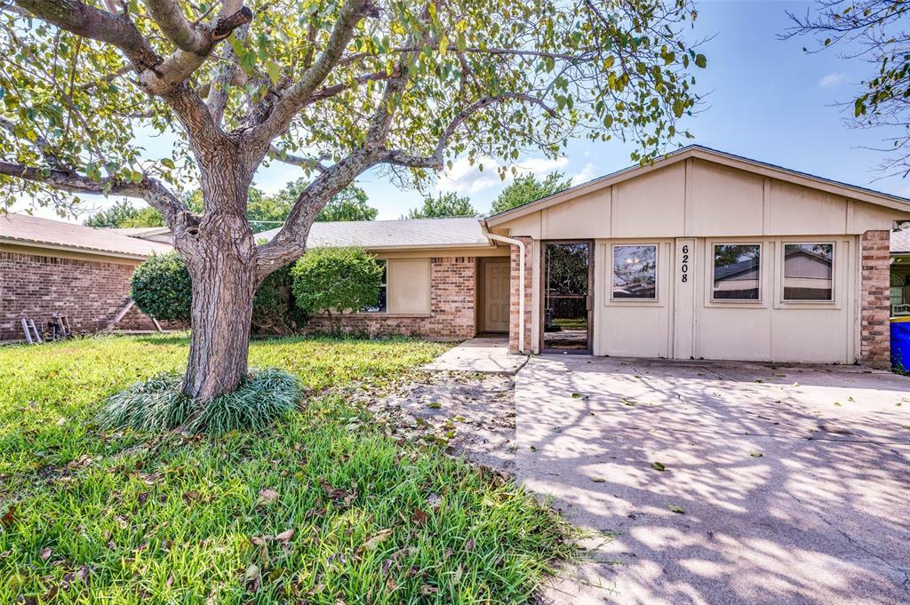 Property Photo:  6208 Kary Lynn Drive S  TX 76148 