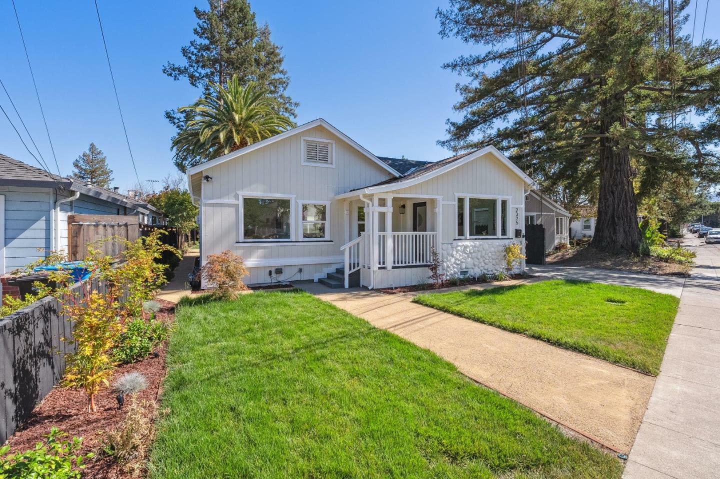 Property Photo:  2325 Jefferson Avenue  CA 94062 