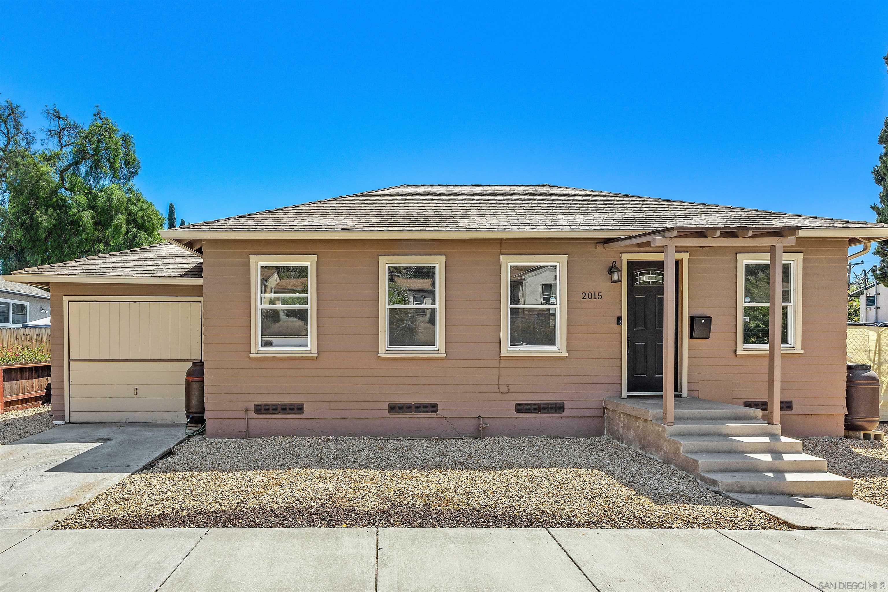 Property Photo:  2015 Ensenada Street  CA 91945 